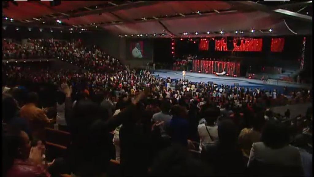 BishopJakes's tweet photo. Oh the Blood done signed my name! #tphonline #PromiseRevealed http://t.co/uUCFb7CQui
