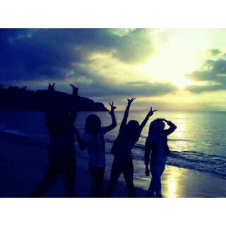 EmmaThriiana94's tweet image. #Nipahbeach w/ @dinaamaliaizati @frdhasyri @IjimatStres @ardi_dhyie *Bighug*