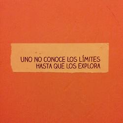 TextosDeLibros's tweet photo. "Uno no conoce los límites hasta que los explora." http://t.co/lgcoiqvAVS