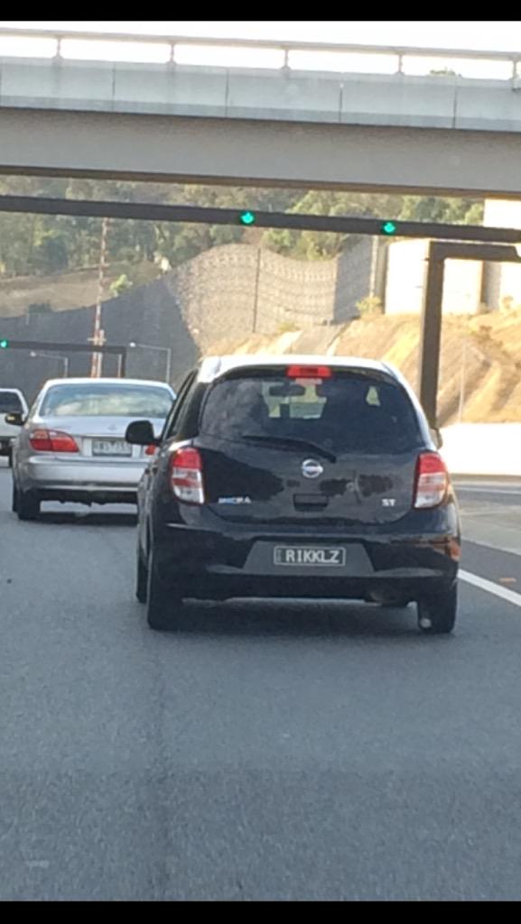 Leash_81's tweet photo. @TheRickiLee is this your car? Am I behind you? Lol #doiwaveasigopast http://t.co/RFhI8CPRjJ