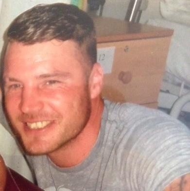Mystery of man who vanished after saying: 'I may be late home.' Please RT his picture. bit.ly/1D2RkgR
