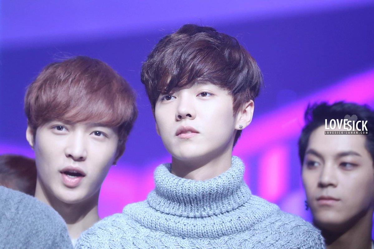 lovesick_luhan's tweet photo. D-17! 131214 MBC 음악중심 #루한 #luhan
또 하루를 넘겨버린 ㅠㅠㅠㅠㅠ D-17 ㅠㅠㅠㅠㅠㅠㅠ
(http://t.co/IDJzQ8NCJx) http://t.co/2g6EymHZuq