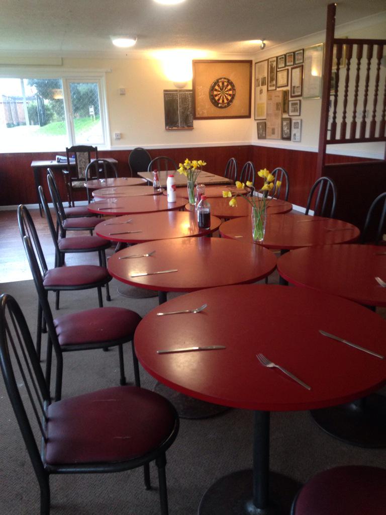 CromerCricket's tweet photo. Table set #ChairmansBreakfast @NatWest_Cricket @NorfolkCB #NWHQ #CricketForce http://t.co/qtRvpPf6LO