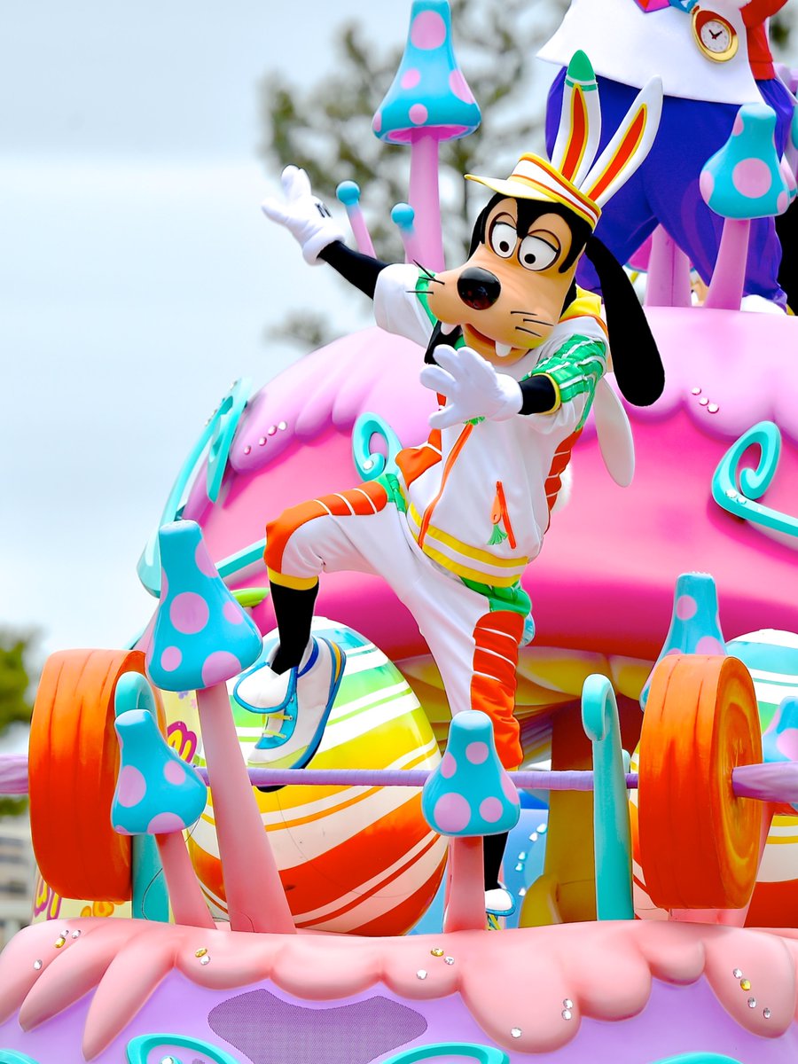 Mezzomikiのディズニーブログ ディズニーランドのヒッピティホッピティスプリングタイムのtシャツがカラフルでかわいい バックスタイルにはグーフィーやマックスも Http T Co pa3qs1eg Http T Co Sqnmbb85nq