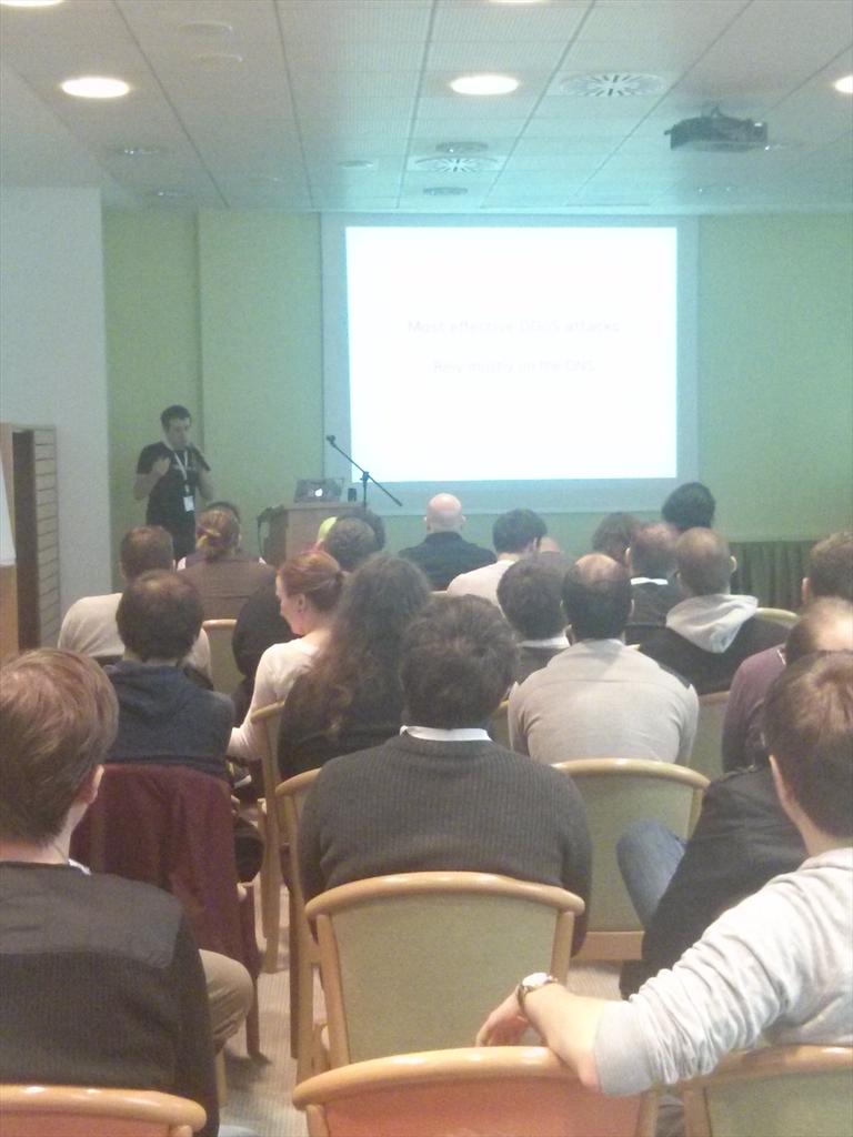 tamaram_'s tweet photo. Ignite talk by @carr_ about DDoS attacks! @devopsdayslj http://t.co/oZ1DJkDjtE