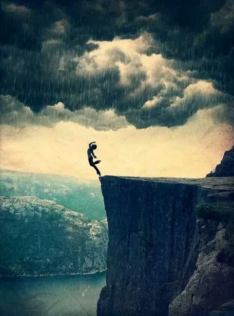 agshahah8's tweet photo. أتعلمــون ماالوجـــــــع
أن تصنع لـــــك الحيــــــــاة حيـــاة أنت لا تريـــدهـــــــا http://t.co/Hf7nsDpOtt