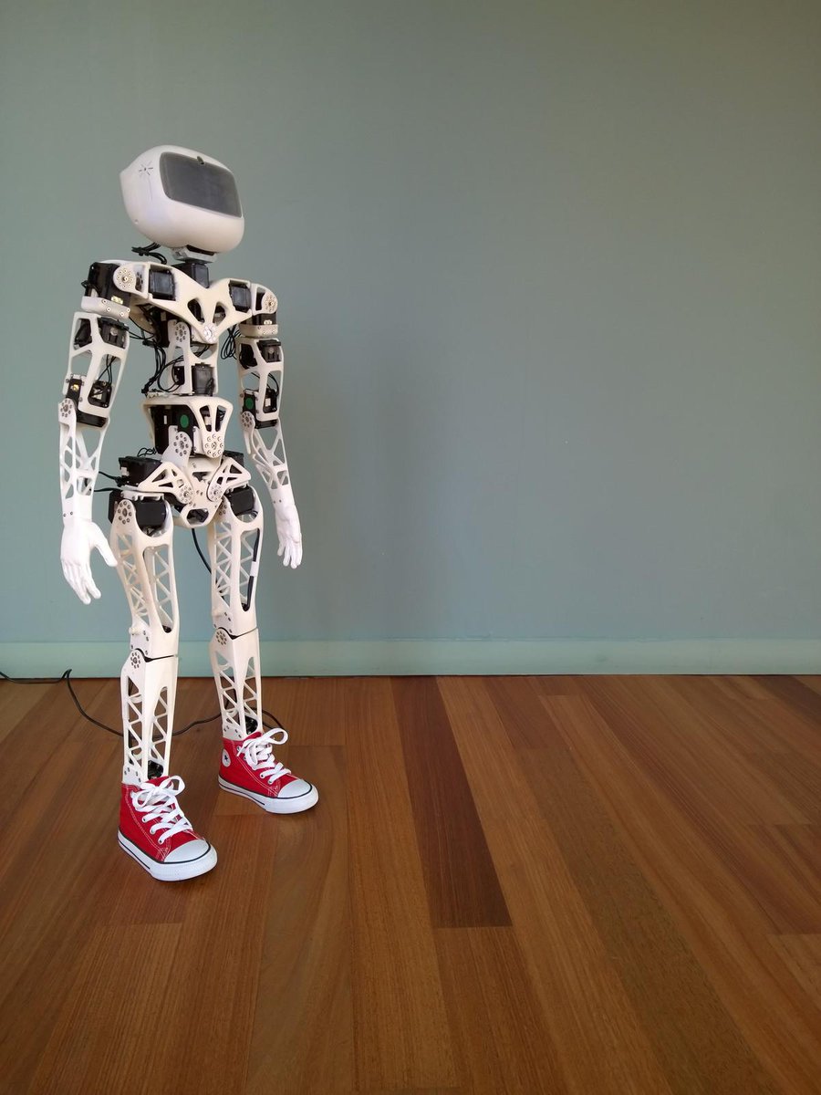 LabFabfr's tweet image. Il reste 2 places pour l'atelier #poppyproject de 14h. #RobotINM  eventbrite.fr/e/billets-popp…