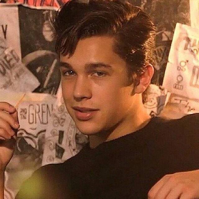 HAPPY BIRTHDAY AUSTIN MAHONE I LOVE YOU 