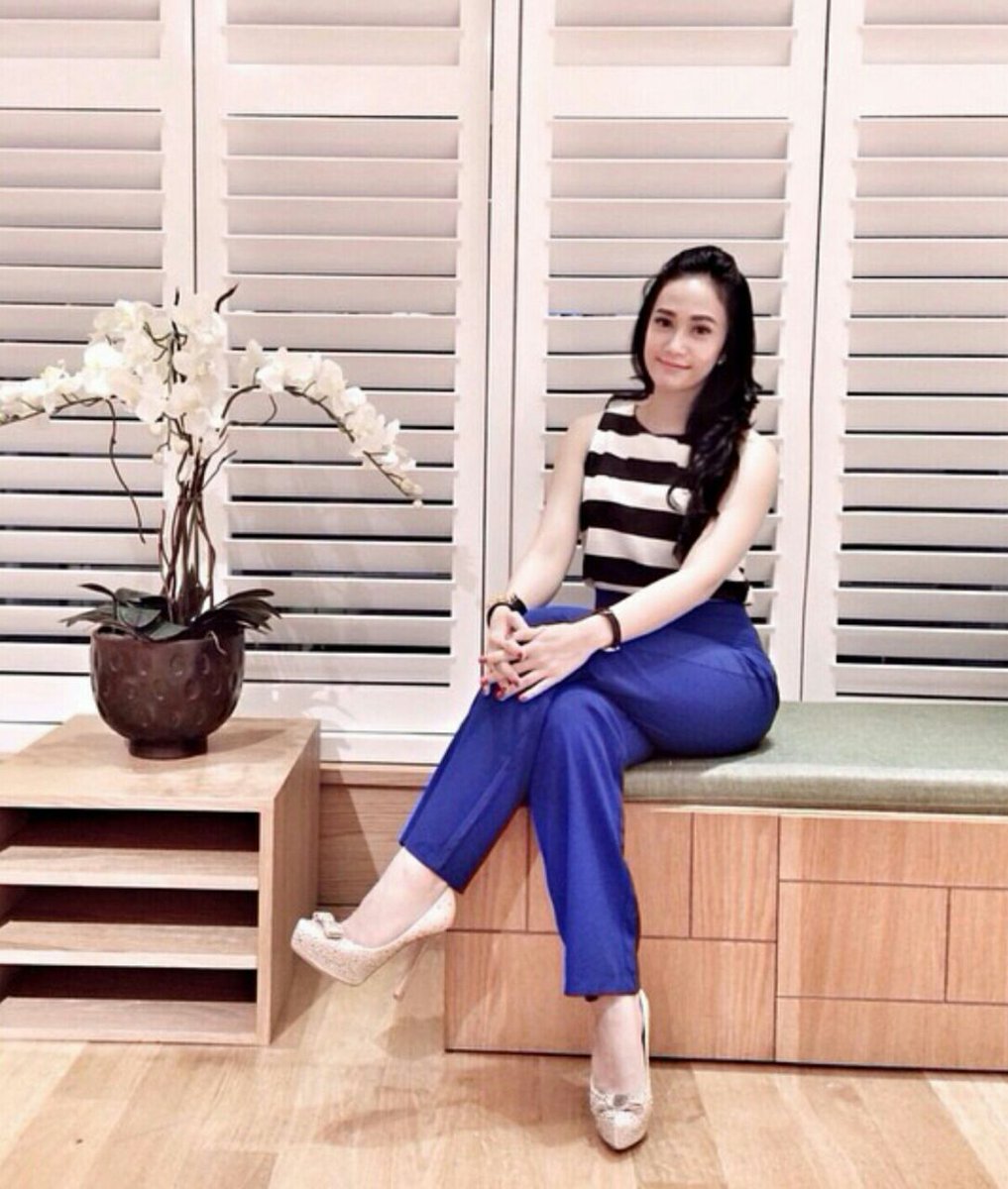 Dhitahot's tweet photo. Update picture ahhh.... http://t.co/AZMxVKaRgm