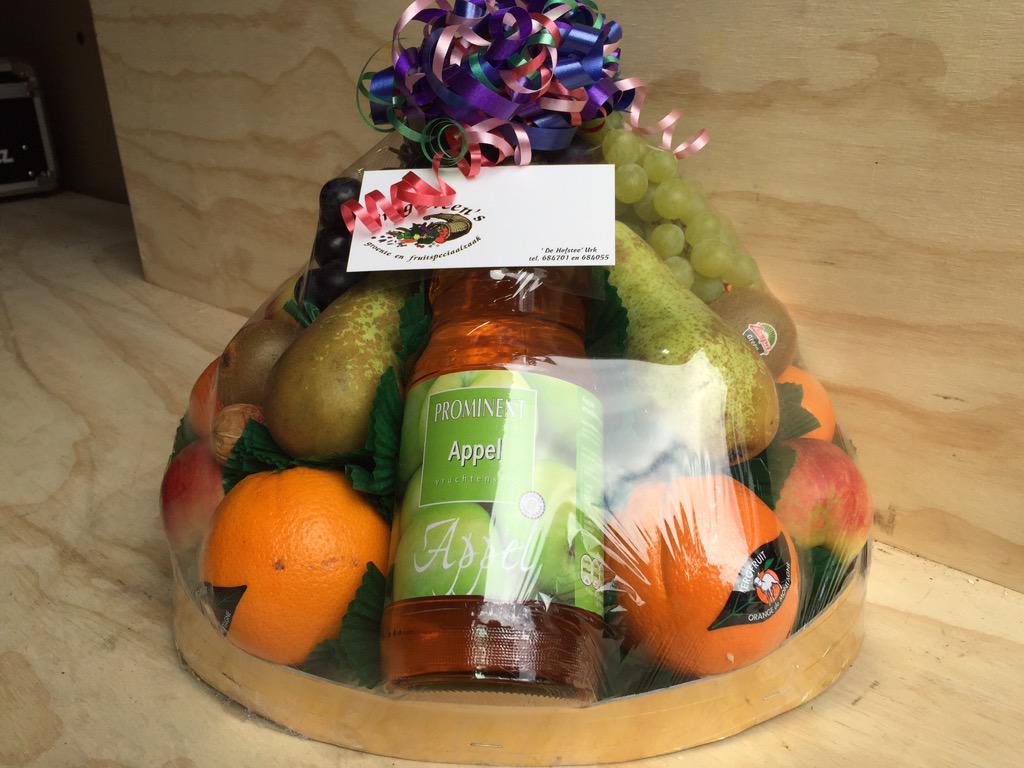 Verloting van een mooie fruitmand waarde van 20 euro rt rt en maak kans op deze vitamine bom#gezondbezig 6 uur loting