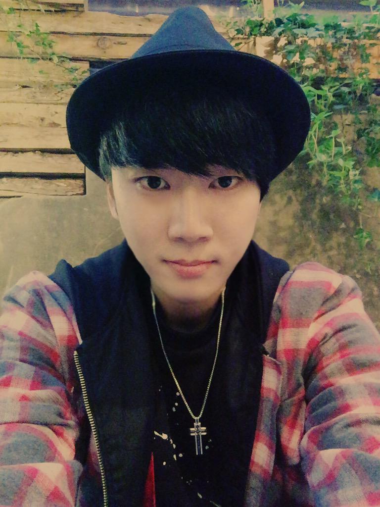 Musician_DK's tweet photo. 오랜만입니당!~ http://t.co/AmpJmmxxsA