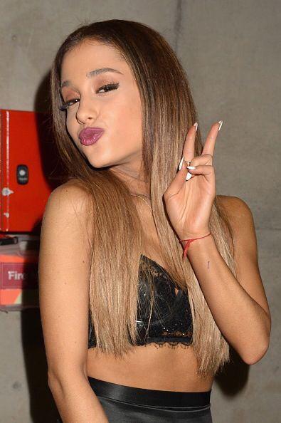 arisweetencr's tweet photo. Petition for Ariana to wear her hair like these more often 🙌

#ArianaGrande #ShesTheOne @radiodisney http://t.co/1qTARM8JdU