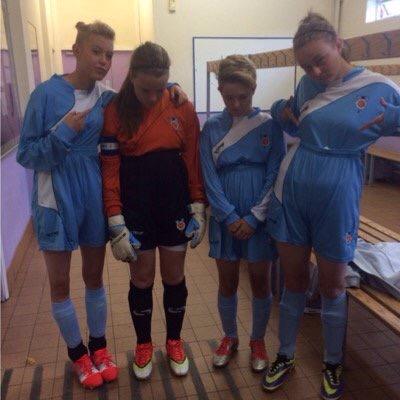 bryonygavinxo's tweet photo. Can't believe it's been 5 months today, and not a day goes by where I don't think of you. #NeverForget29 💘 http://t.co/kUFJpDKRqw