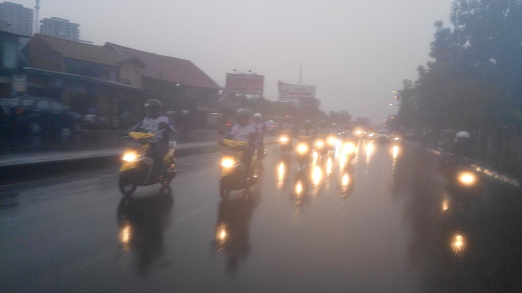 YamahaJabar's tweet photo. Lets go to #MetroIndahMall, #cityTouring with mio m3. Gas polll
@YamahaIndonesia @YRFIBandung @infobdg @radiocosmo http://t.co/0edjsDF6d2