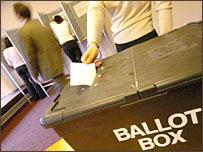 UKPatchwork's tweet photo. #Vote NOW #TakeThePower Polling Stations will close in a hour at 10pm #GE2015 #GetInvolved2015 http://t.co/dGgnT0VnKI http://t.co/HxXhIyqtCV