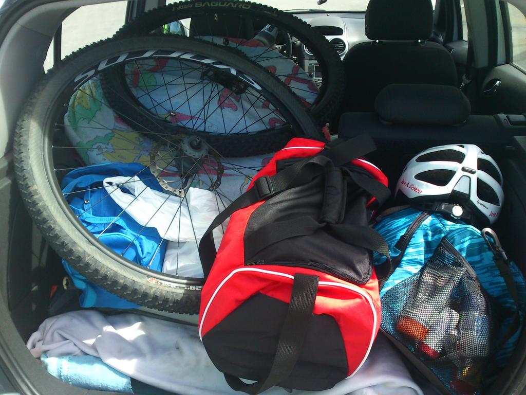 taperillo7's tweet photo. Destino @OpenLanjaron , a full @PablitoCostela http://t.co/UvT2t4CjRQ