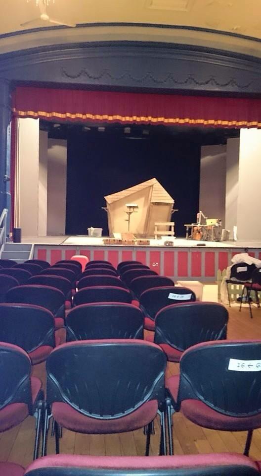 TransformDP's tweet image. Here's a sneak peek of the stage for @LunabugTheatre's Pigeon. Join us for the show at 1pm #barnsleyisbrill