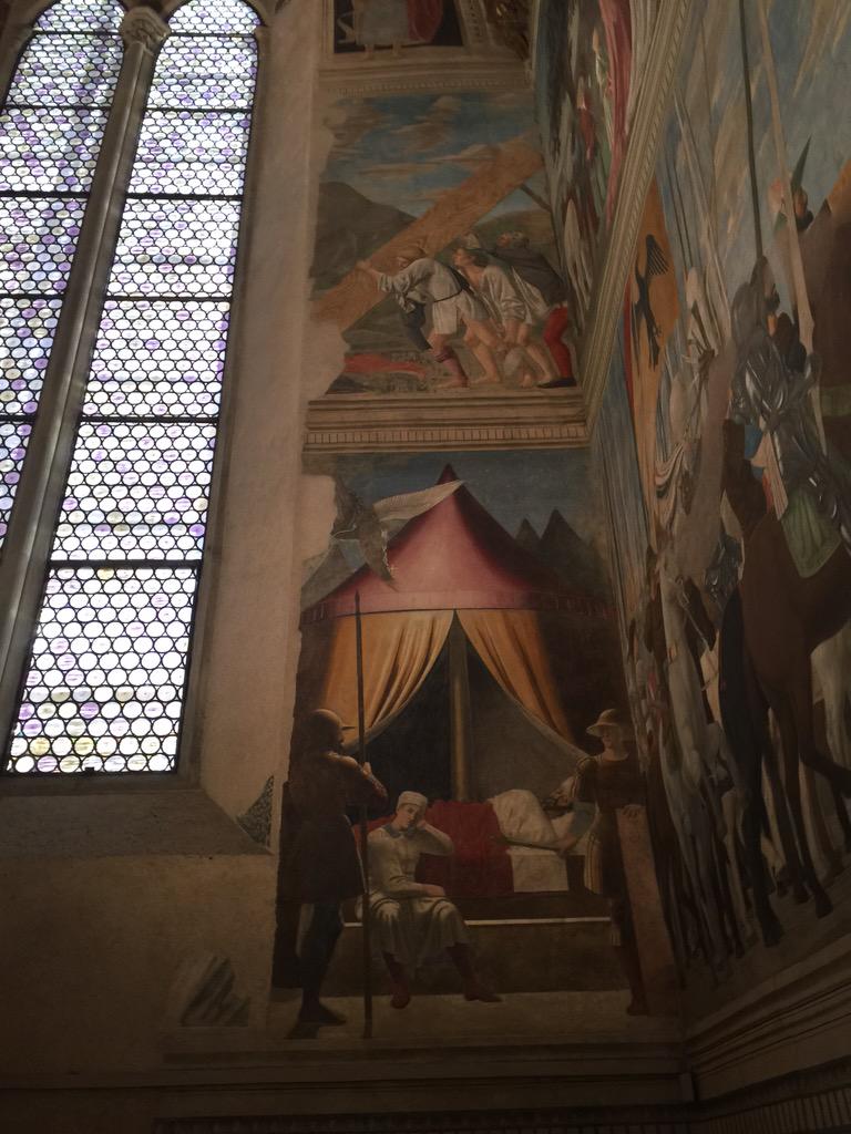 Bettibu7's tweet photo. #Arezzo #VeraCroce #PieroDellaFrancesca #Alba #Arte #Capolavoro #SanFrancesco #sogno #luce #Angelo http://t.co/6waOHcWiFh