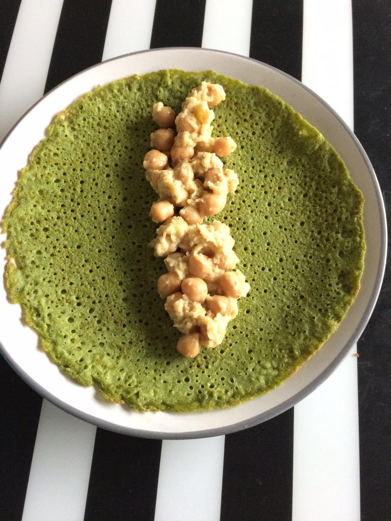 inge_fabel's tweet photo. Healthy lunch: Spinach Crêpes with Apple &amp; Chickpeas http://t.co/WgTT93bryN http://t.co/sqfKpYRWyf