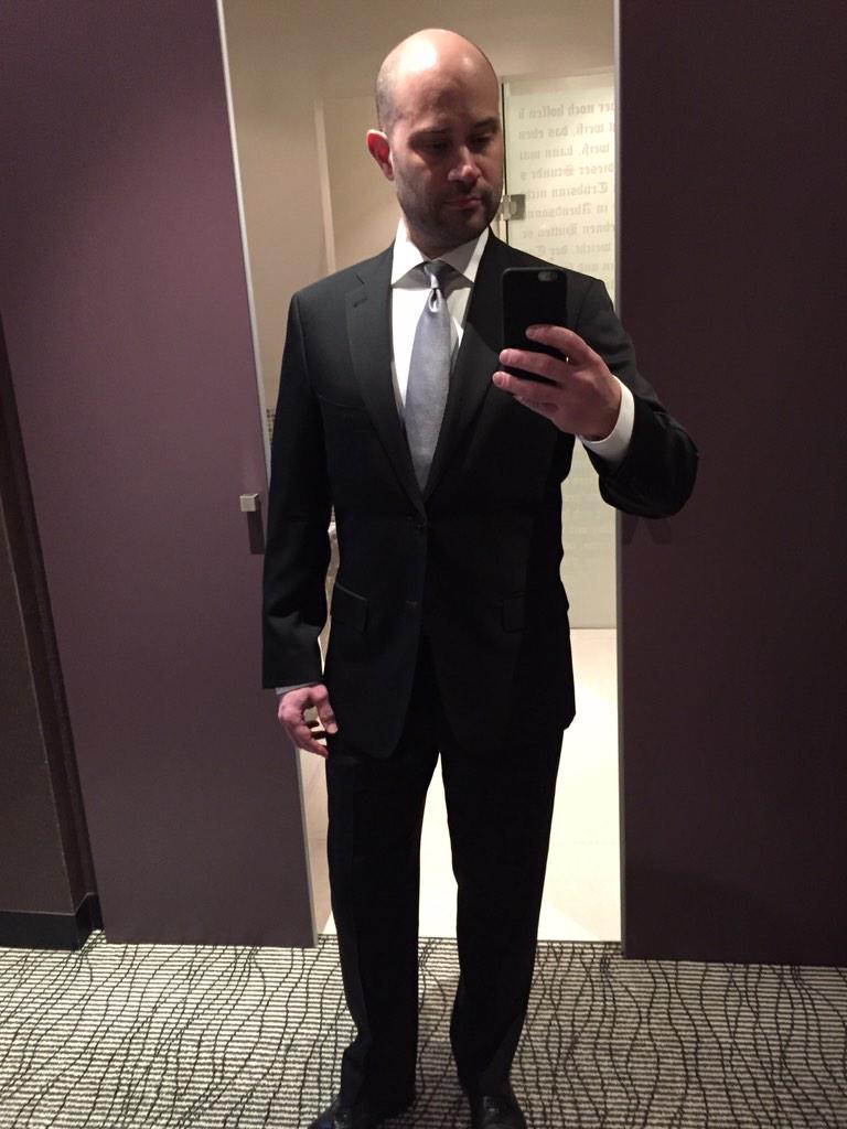 bejunmehta's tweet photo. I love that moment before a show when you're warmed up and crisply dressed, and all that's left to do is go sing! http://t.co/xOe5DyO2yA