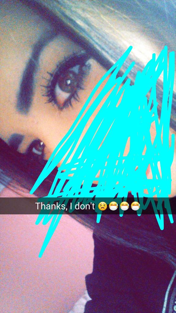 cocobvb55's tweet photo. My eyes are on pointt! 👅 jokes!😉 http://t.co/CMe4Qzi7qq