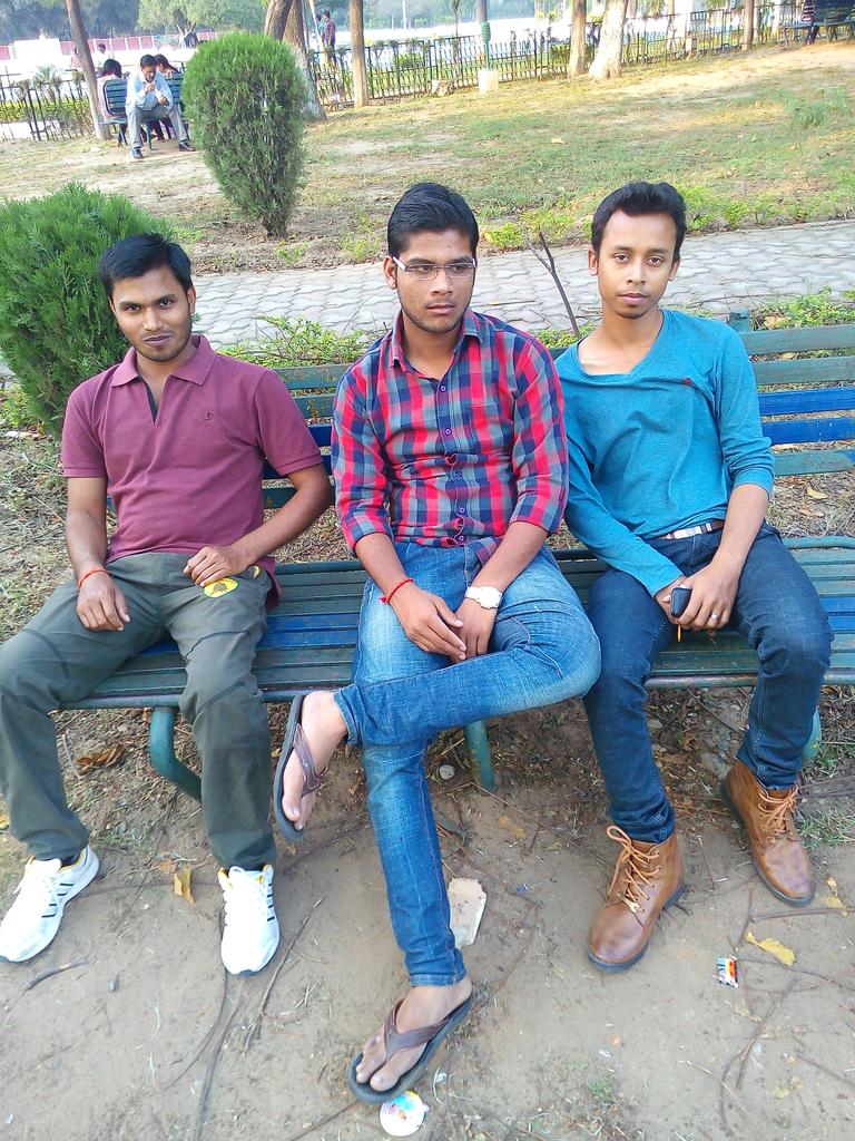 1207Deepak's tweet photo. Yavgj but boss loss mai CLG http://t.co/SiJNlrvi1J