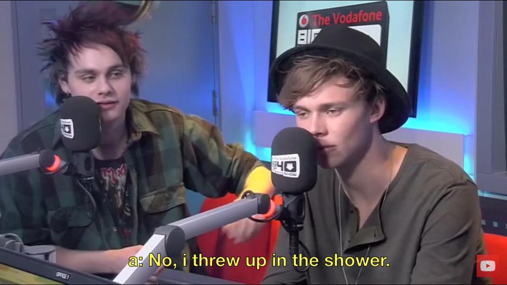 5SOSAsParksNRec's tweet photo. http://t.co/qBZesDmTCp