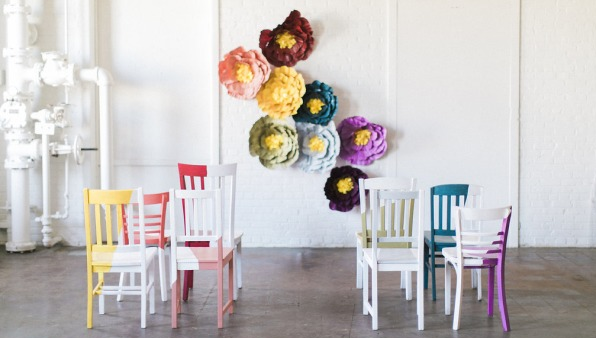 This ceremony inspiration is bright and cheery: stylemepretty.com/virginia-weddi… <a href="/stephanieyonce/">Stephanie Yonce</a>