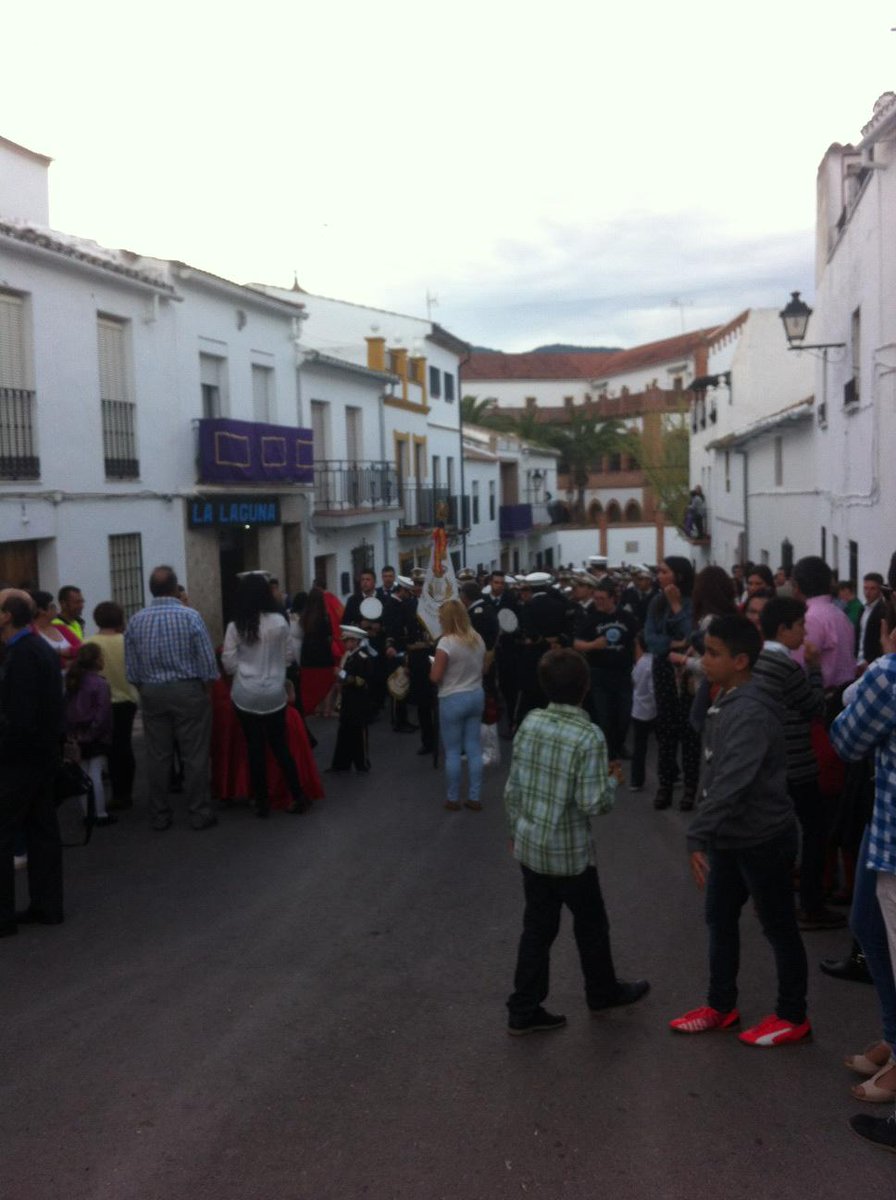 La banda <a href="/RosarioArriate/">Rosario de Arriate</a> ya ha llegado para acompañar al sepulcro <a href="/Cristinos1655/">Los Cristinos</a> #SSantaArriate15