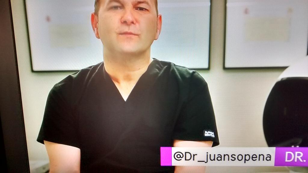 CarlosMartinVaz's tweet photo. Dr Juansopena, el doctor de #Juansen http://t.co/9JUsZEW7Sb