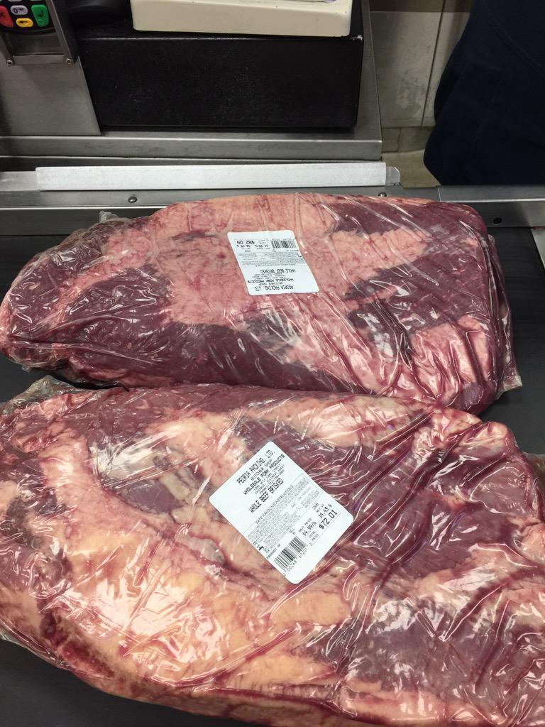 donvincent's tweet photo. The start of a great day! #brisket #smokin #lowandslow #easters2015 http://t.co/SvX5jOenGt