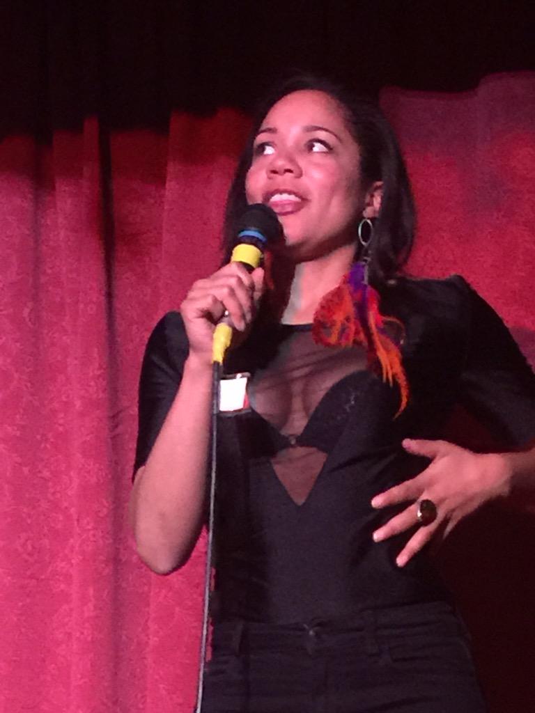 DIRTYMINDSca's tweet image. So nice Comedy hopping with @LianneMauladin last night! Thank you @adrienne_fish &amp;amp; @aishaalfa for being magnificent.