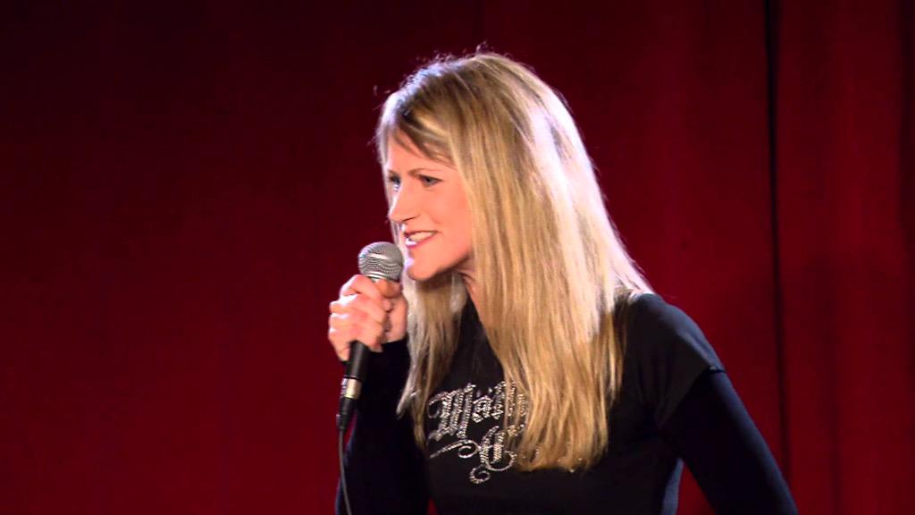 DIRTYMINDSca's tweet image. So nice Comedy hopping with @LianneMauladin last night! Thank you @adrienne_fish &amp;amp; @aishaalfa for being magnificent.