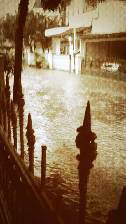 Kondisi banjir di jl merauke antapani, perlu keterlibatan pemda, krn saling terkait dg pihak lain