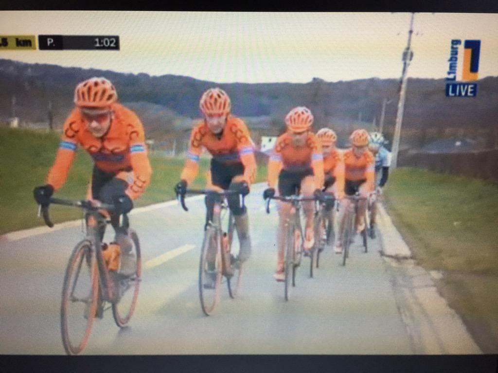 snina81's tweet photo. good luck boys 💪 @bolegrega @CCC_Sprandi http://t.co/XZGB70k1l2
