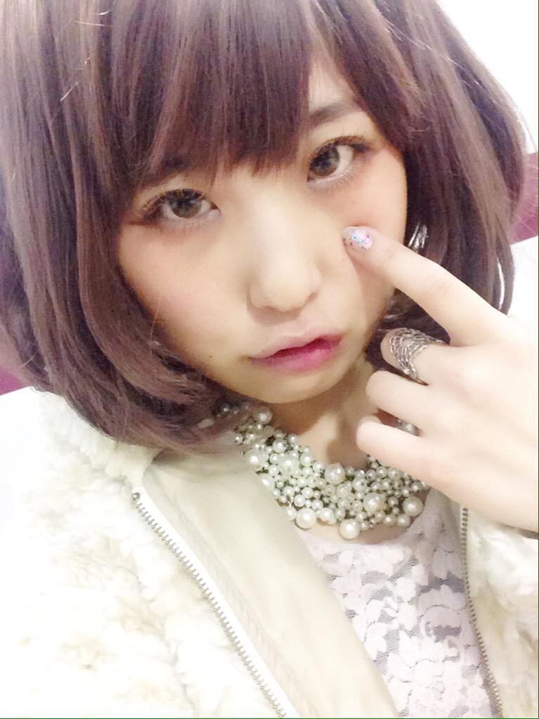 Saku 改めて見てみたら自撮りなんて明らかに内斜視 Http T Co Glzdg1ukvd Twitter