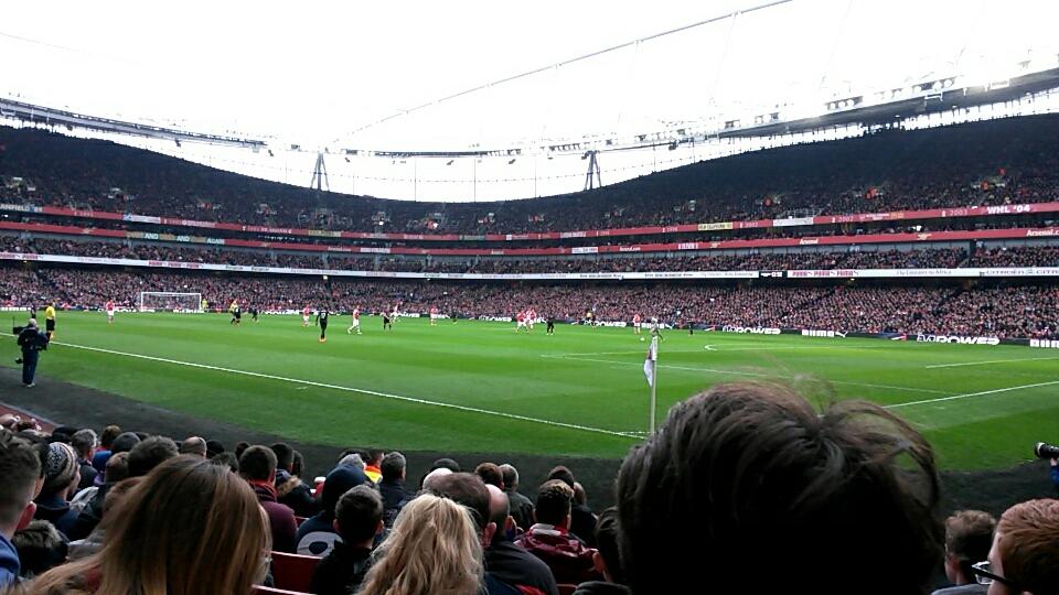 LukeHerbert94's tweet photo. Poor performance from Liverpool. Time to drown my sorrows. http://t.co/NCbCYemnAj