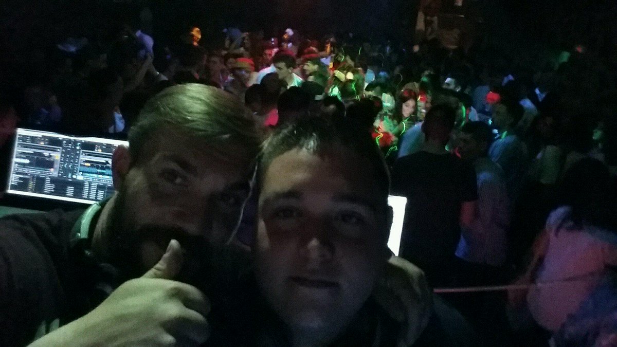 Dj xXx LoSaReÑo tweet media