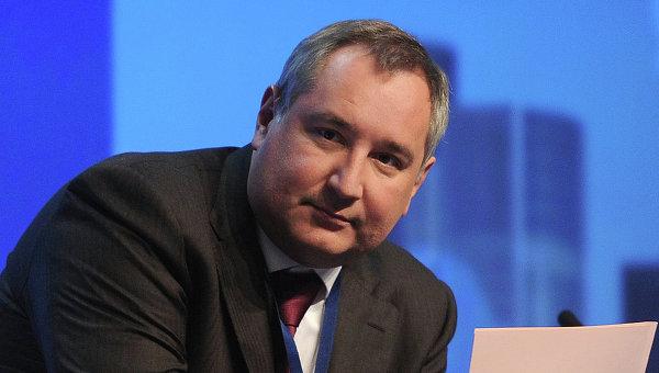 RT_russian's tweet photo. Дмитрий @Rogozin: Необходимо повысить эффективность работы судостроительных заводов Крыма http://t.co/vQ6ri8TigD http://t.co/HDjnRSufqB