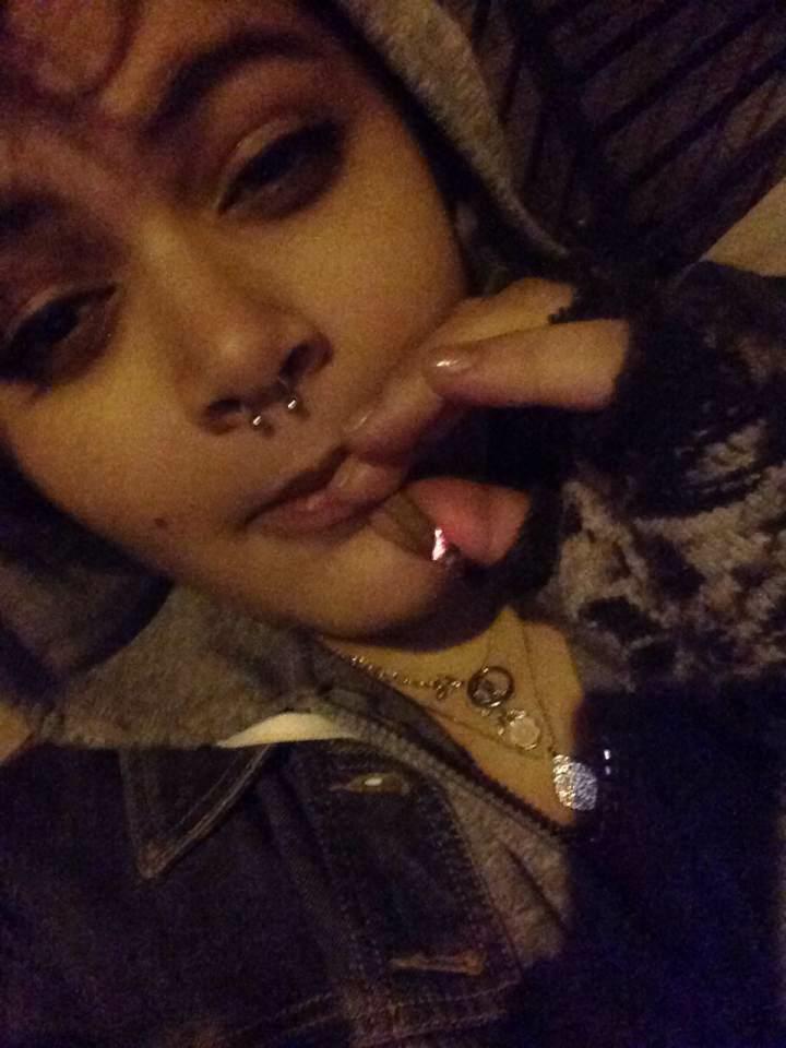 KawaiiLeftyXii's tweet photo. "@LetsLiveVibes: Ladies, Quote With Your *Best* Selfie An I Shall Retweet #THCBabes" http://t.co/sK30R0vaRy