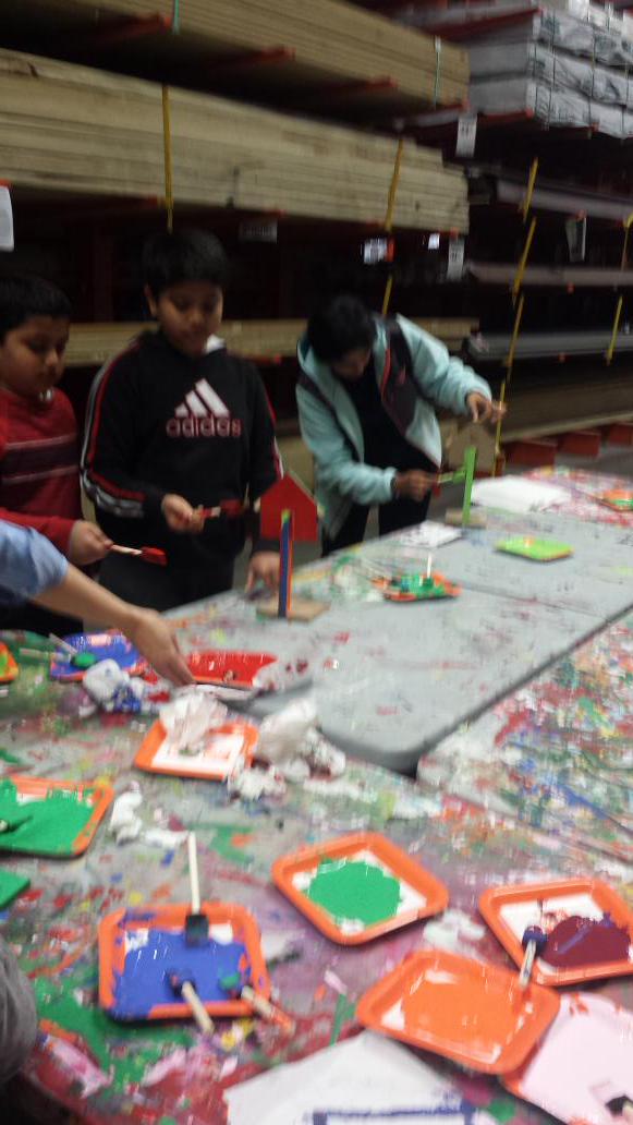 jimfhd's tweet photo. You know Spring is finally here when the kids are making mini planters
@RacewayHD8465 
Lottsa cool color going around http://t.co/HqD2WlvPSP