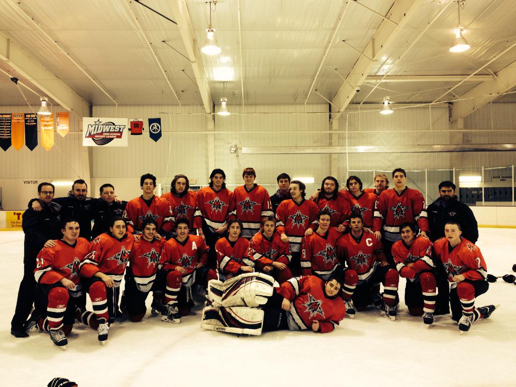 Vonfish19's tweet photo. Miss this crew! #Mohawkhockey #puckislife http://t.co/PxUw5eRYez