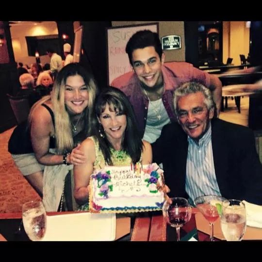 Happy birthday Austin Mahone 