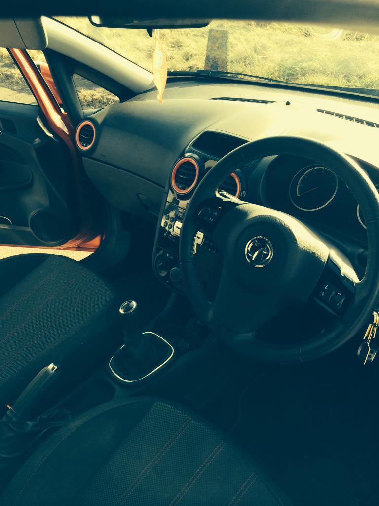 LiamConroy92's tweet photo. Selling my car. £6250 Ono... Check my Facebook or message me for details x http://t.co/pRYYNbir13