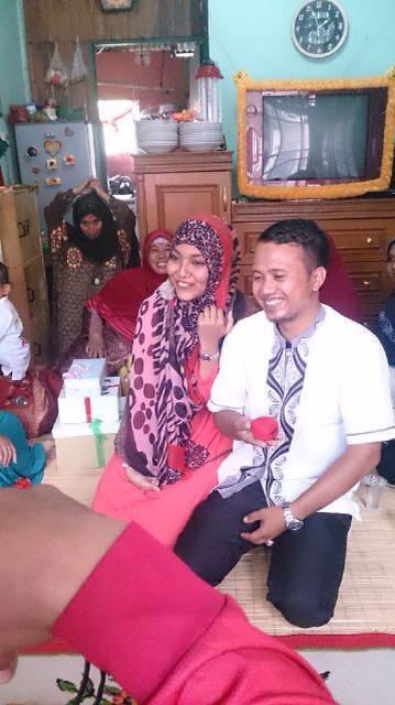 AriandiBkz's tweet photo. Alhamdulillah berkat do'a kalian para pejuang nasi @berbaginasiBKZ aku menemukan nya. http://t.co/AEho8UuJSS