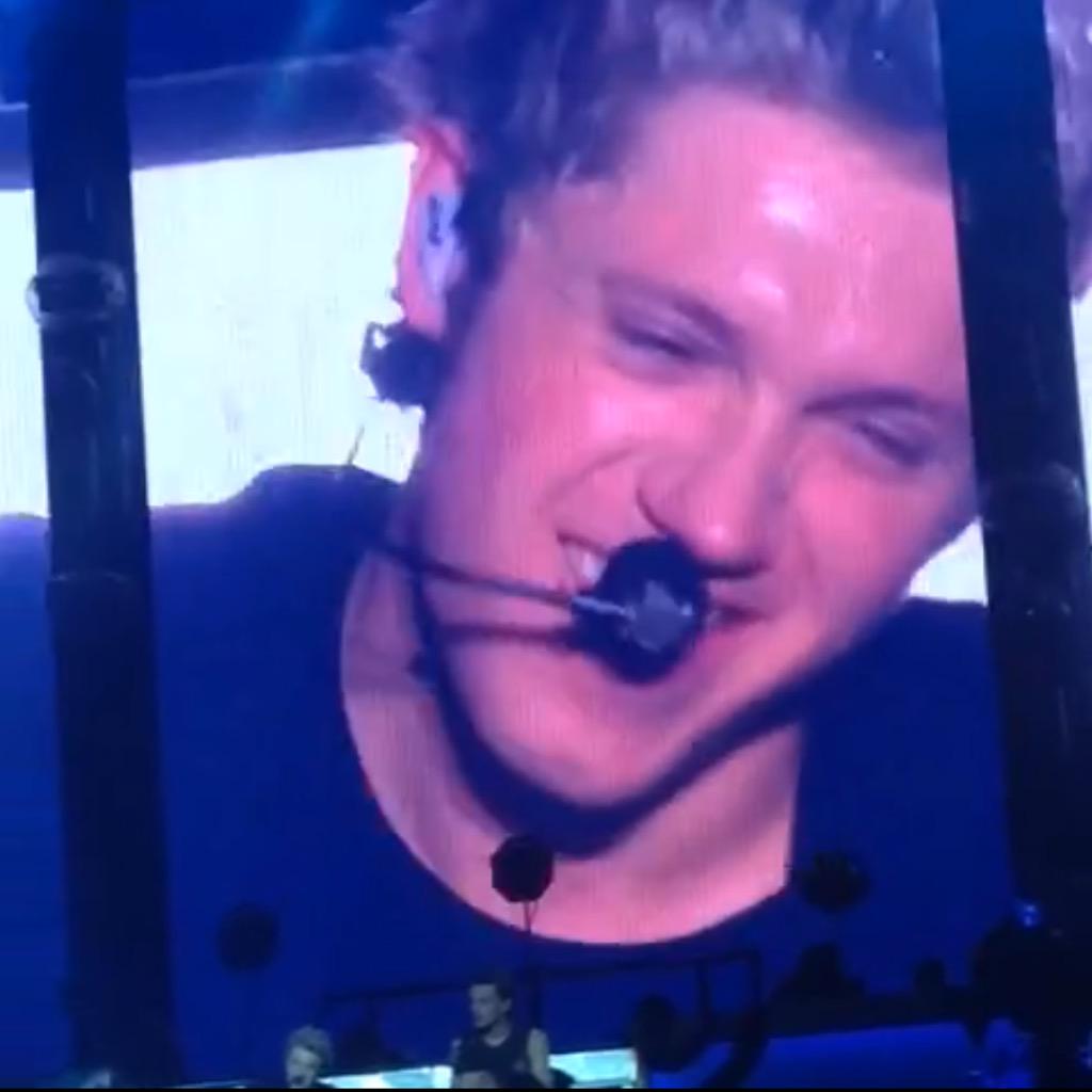 1D_LJP's tweet photo. この笑顔のためにRTお願いします

I vote for #Directioners – One Direction #SoFantastic @radiodisney http://t.co/0iTBhbJaNF