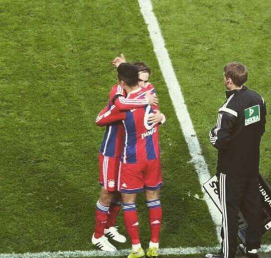 alexink8's tweet photo. Imágenes que alegran el día @Thiago6 
                      •Shines again• http://t.co/e3HcvODHWf