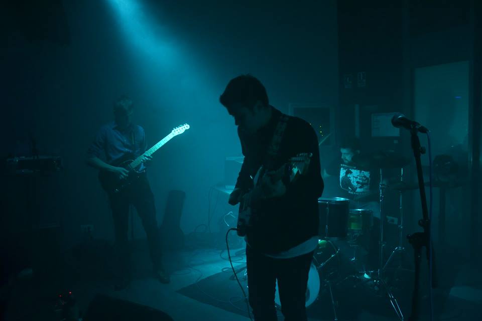 CharbonMusic's tweet photo. Concer @ l'Asso6 #Arras #Gauthier #Waymel #Zout #Asso #Cisson #Cafette http://t.co/D9hiFljXC3