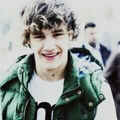 LauritaGQ16's tweet photo. @Real_Liam_Payne #FetusLiam 🙌🙌😘
#OneDirection #TheyreTheOne @radiodisney http://t.co/icVqs2p8dI