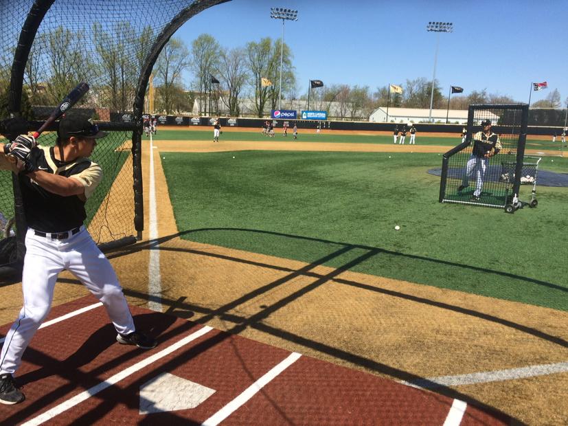 WakeBaseball's tweet photo. Another gorgeous day in Winston-Salem. 90 minutes from first pitch against Boston College. http://t.co/O0AOuUsX2Q